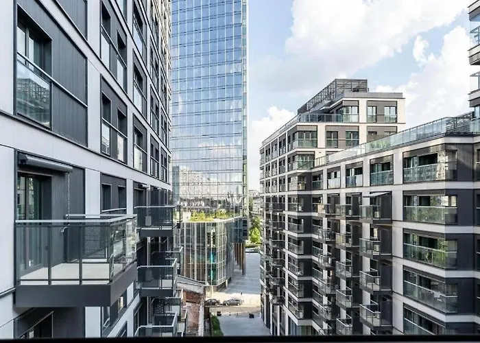 Mennica - One Bedroom Varsó